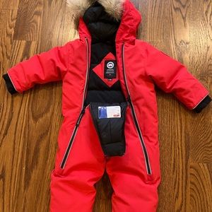 Canada Goose bunting. excellent condition. 12-18 months